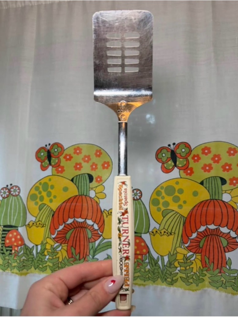 Vintage Ekco Slotted Turner Spatula with White Floral Handle